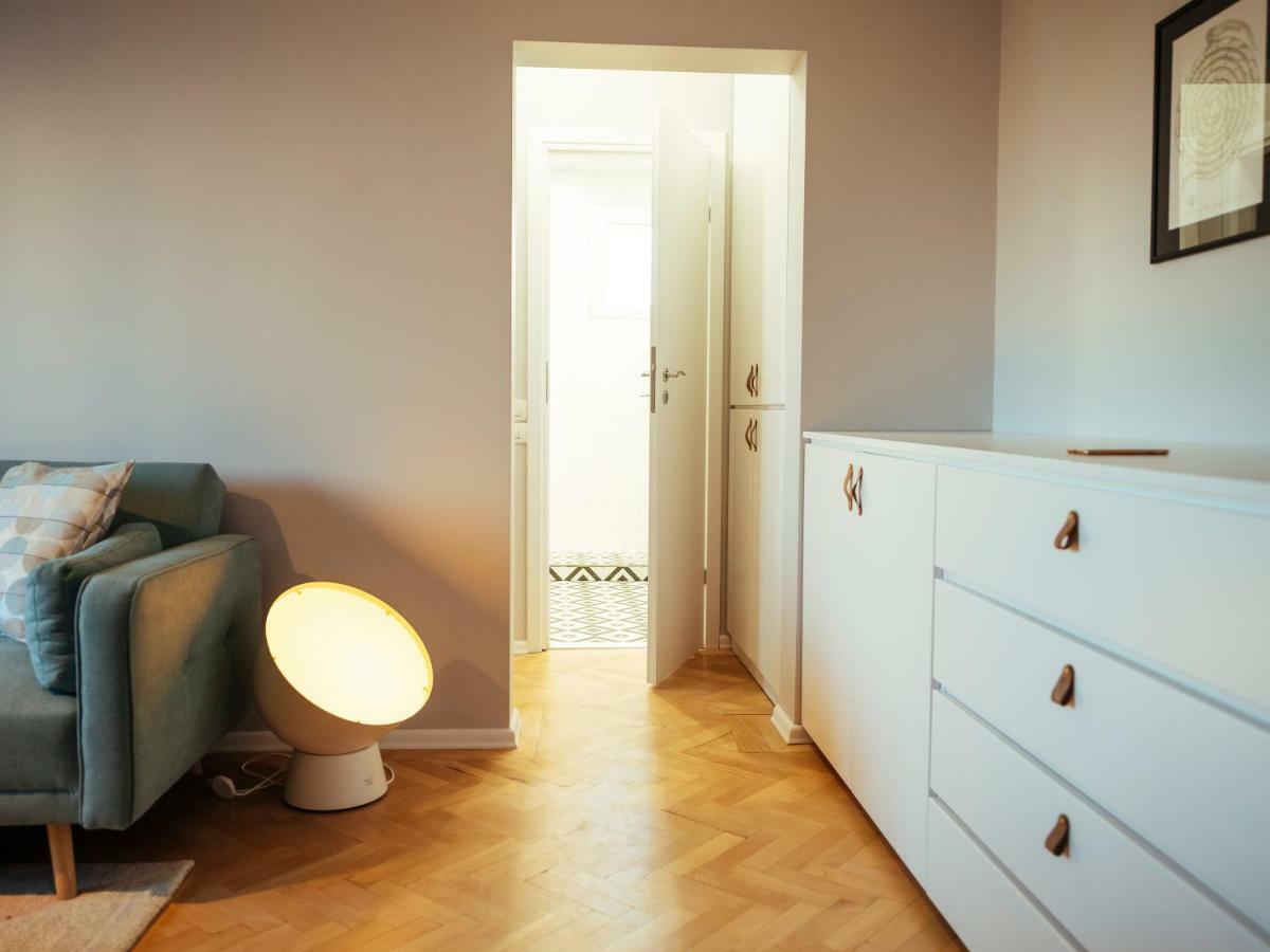 Parklake Design Apartment - Fabulous View - Netflix Bucarest Extérieur photo