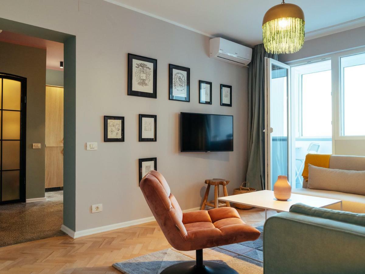 Parklake Design Apartment - Fabulous View - Netflix Bucarest Extérieur photo
