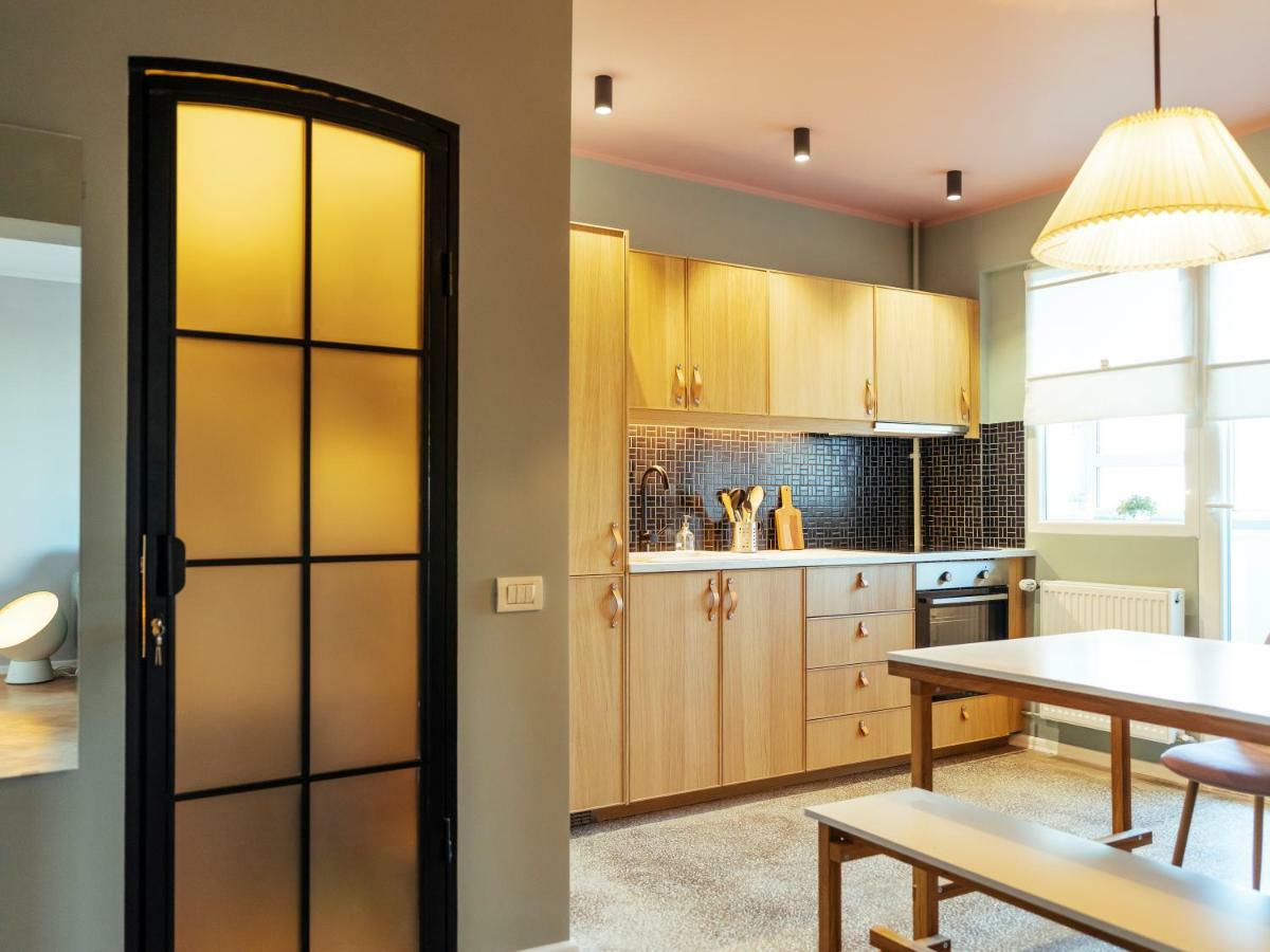 Parklake Design Apartment - Fabulous View - Netflix Bucarest Extérieur photo