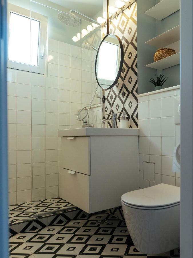 Parklake Design Apartment - Fabulous View - Netflix Bucarest Extérieur photo